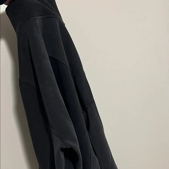 Lululemon Gray/Blue High-Neck Pullover - Picture 4 of 5